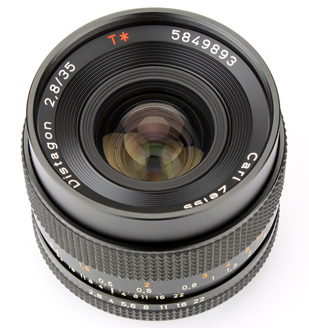 The Carl Zeiss Distagon T* 35 mm f/ 2.8 C/Y Lens. Specs. MTF