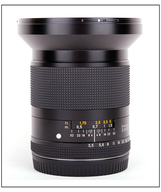 The Carl Zeiss Distagon 35/3.5 C645 Lens. Specs. MTF Charts. User