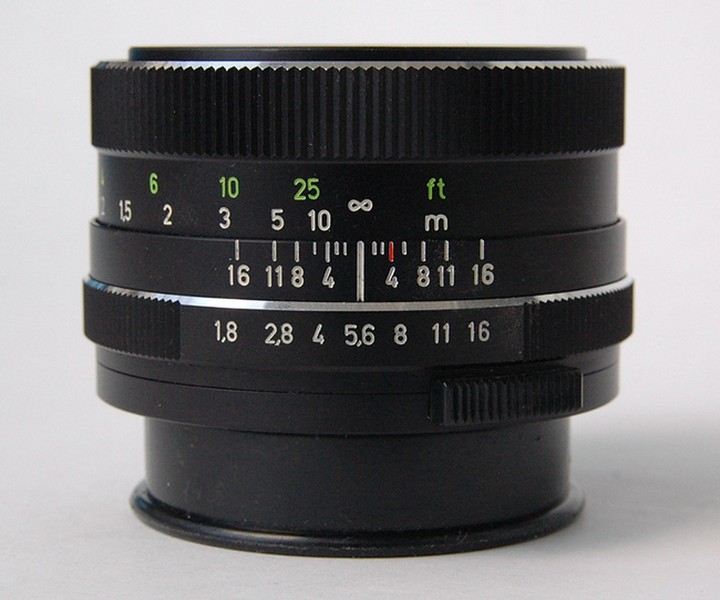 The Schneider-Kreuznach Rollei SL-Xenon 50 mm f/ 1.8 Lens. Specs