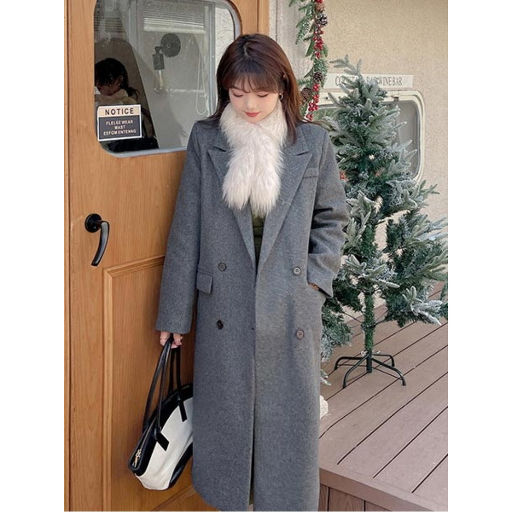 トラディショナルで上品なダブルブレスト チェスターコート 大きい