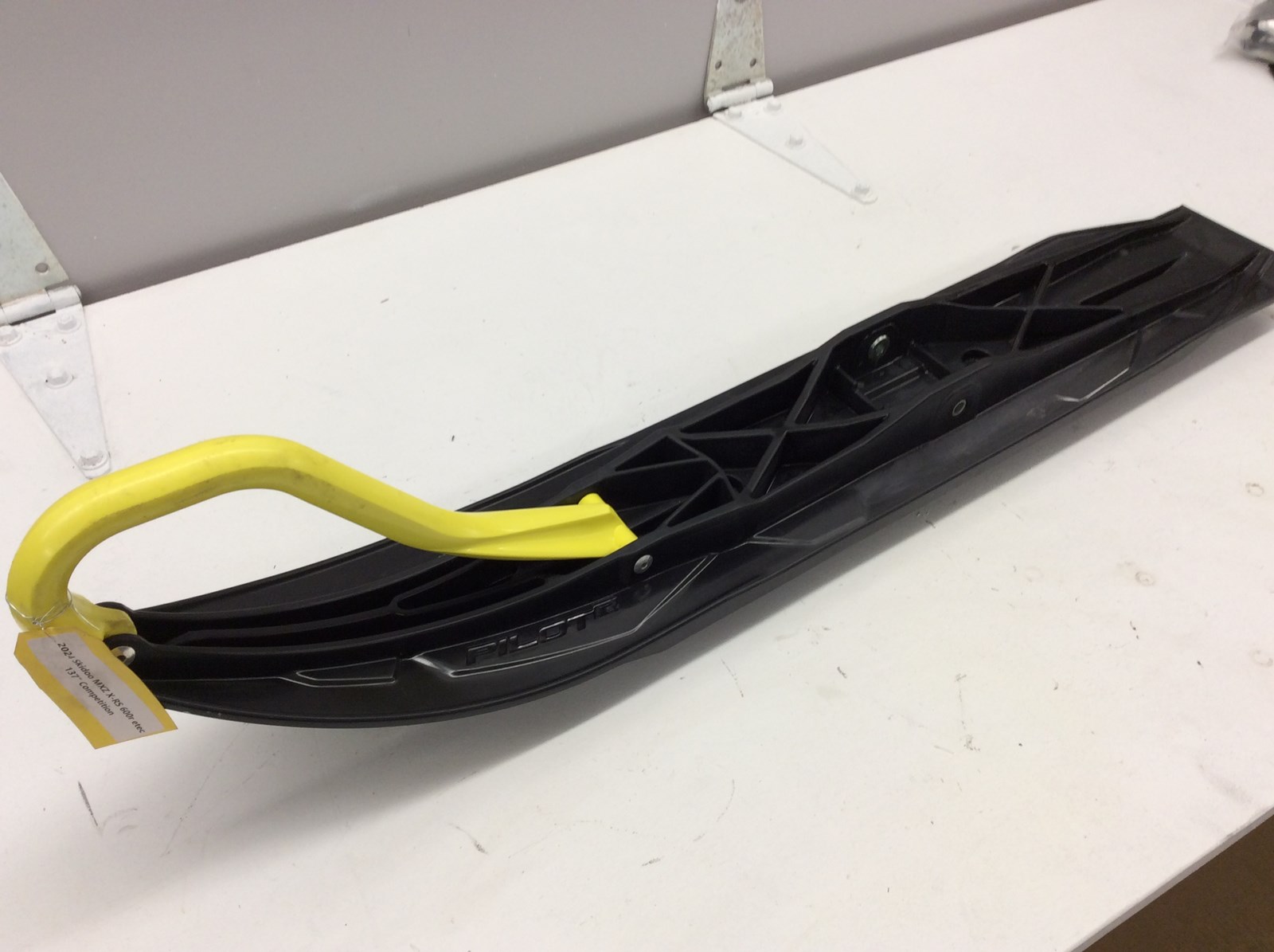 2022 Ski-Doo Pilot R ski (MX Z 600 RS) – Al's Snowmobile Parts