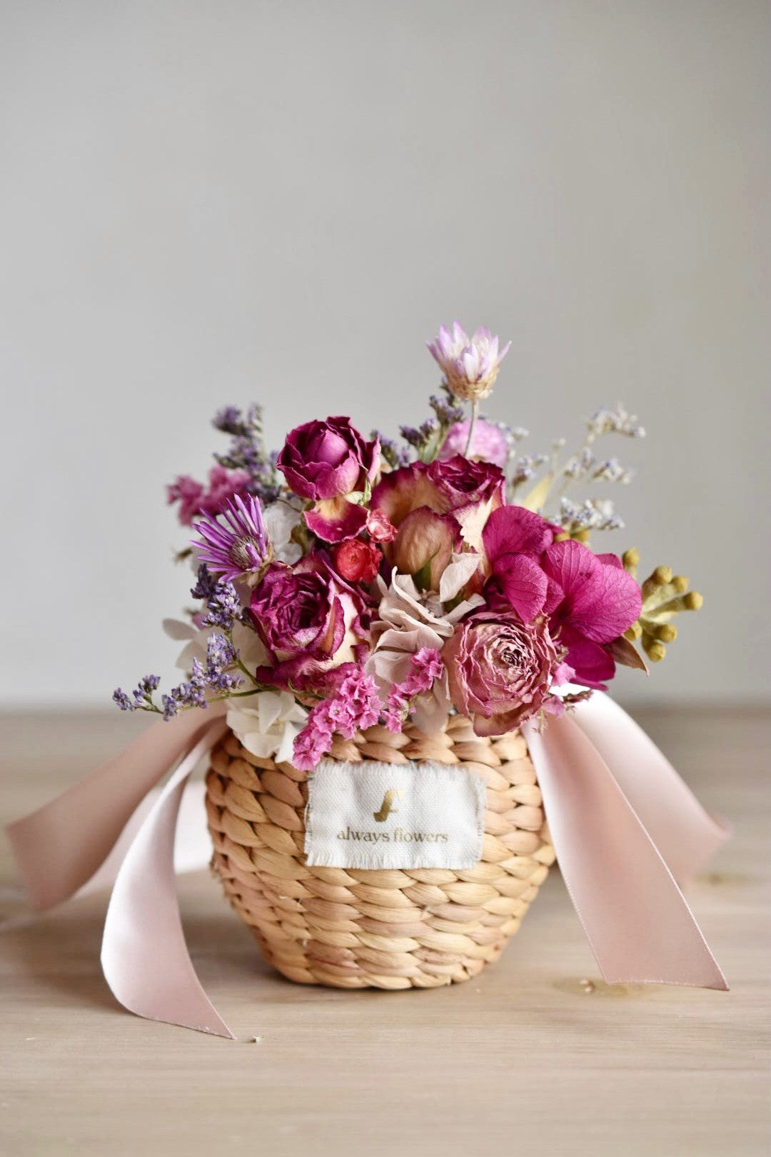 Flower BAG No.2 ／カゴバッグアレンジ モデストローズ／ドライ