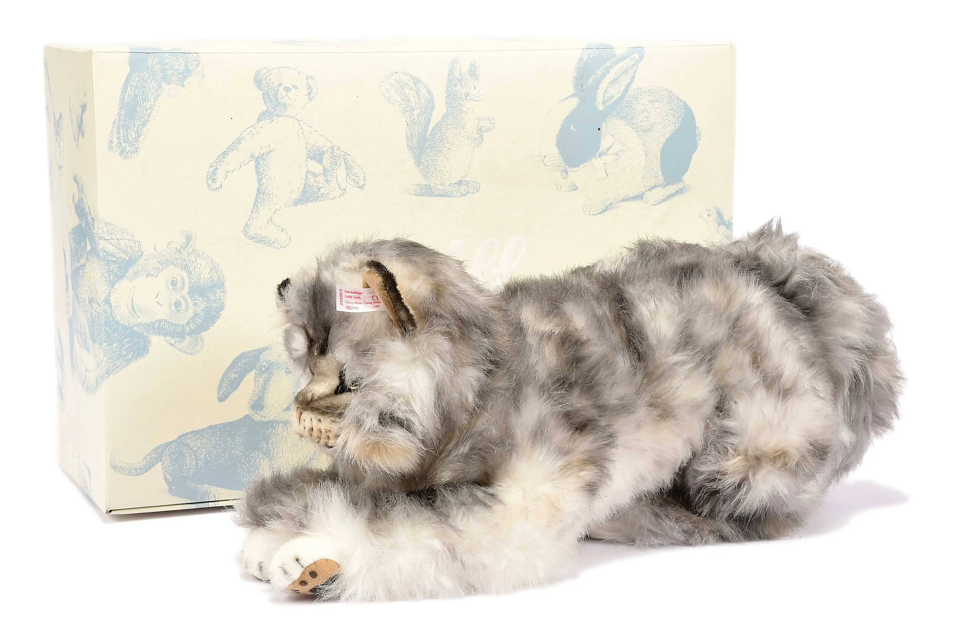 Vectis Auctions | Steiff Lizzy Maine Coon Cat, white tag 038662