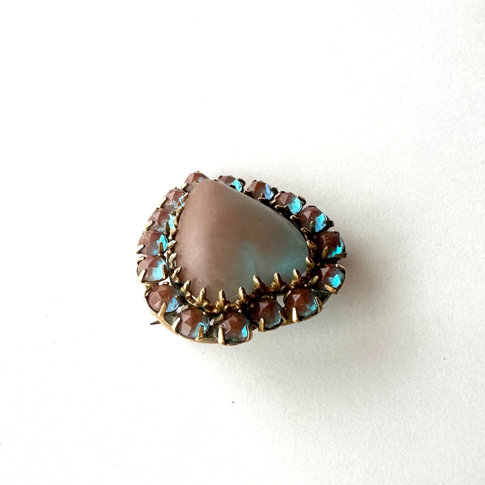 アンティークサフィレット ハート ブローチ – Amelie Antique