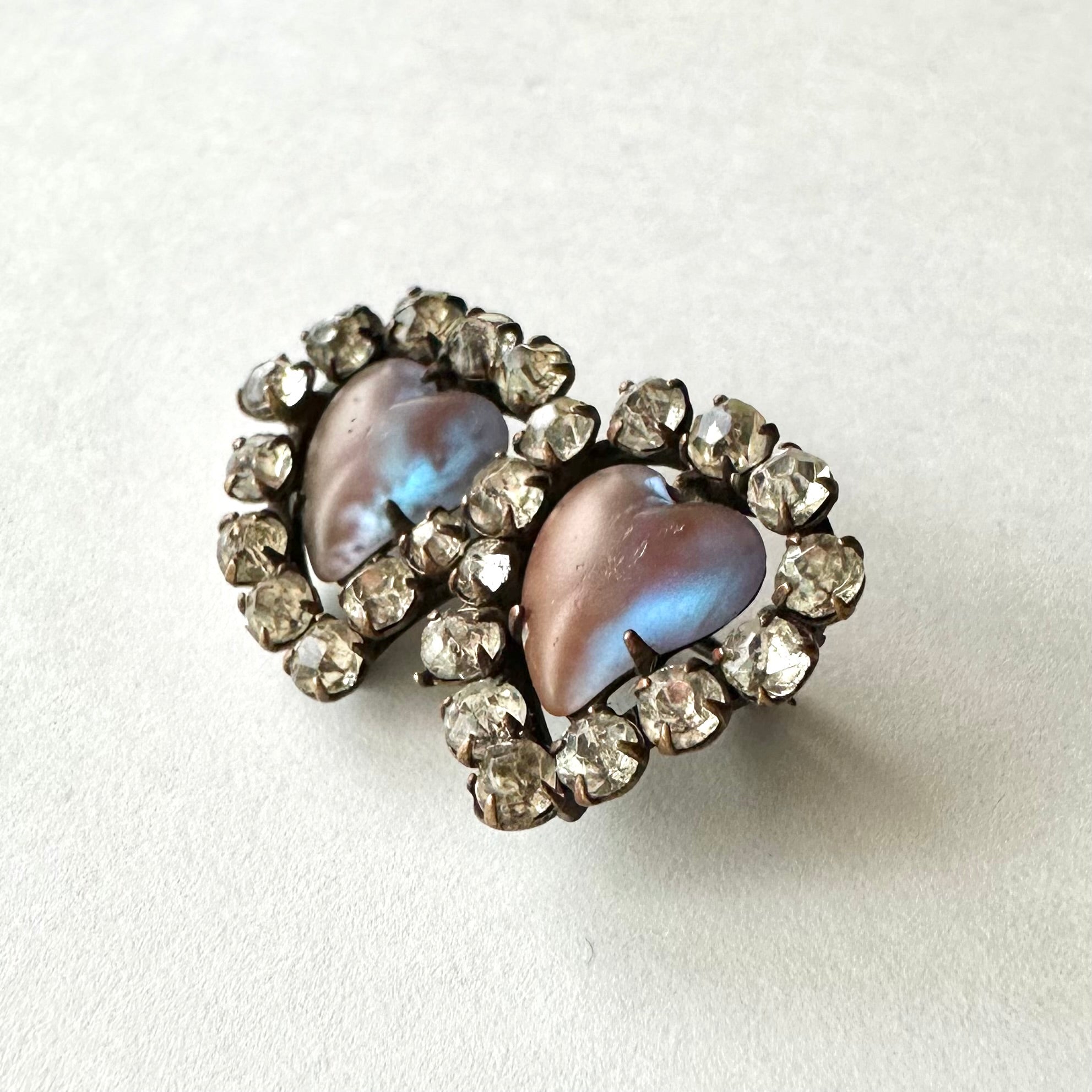 サフィレット ダブルハート ブローチアンティークアクセサリーの通販