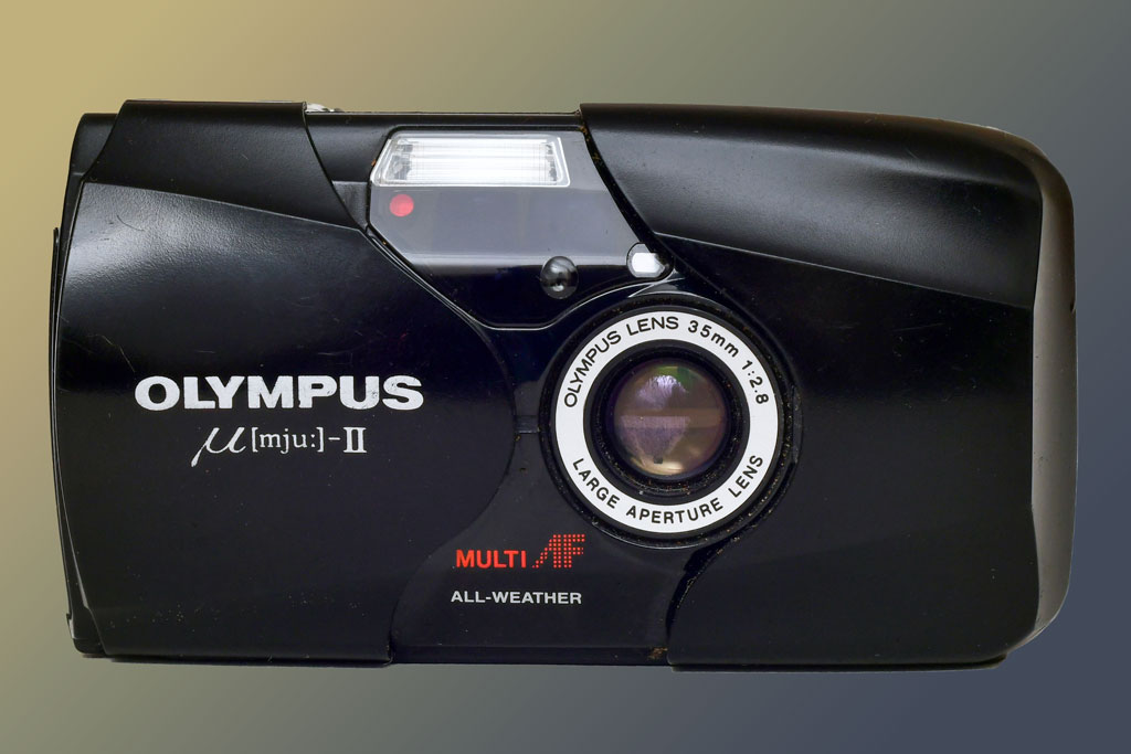 Olympus XA vs Mju: ultra-compact Olympus film cameras | Amateur