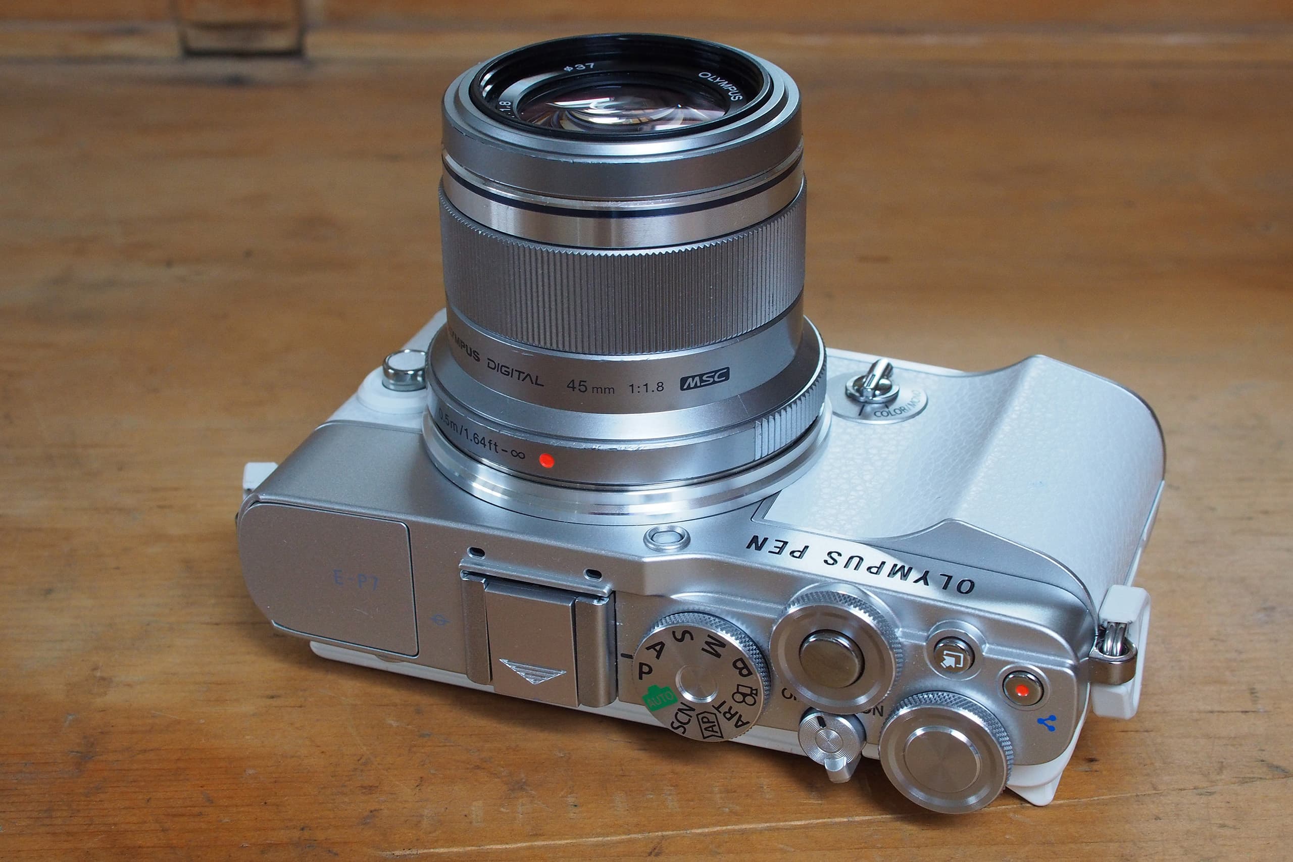 Olympus PEN E-P7 review - good looks with images to match