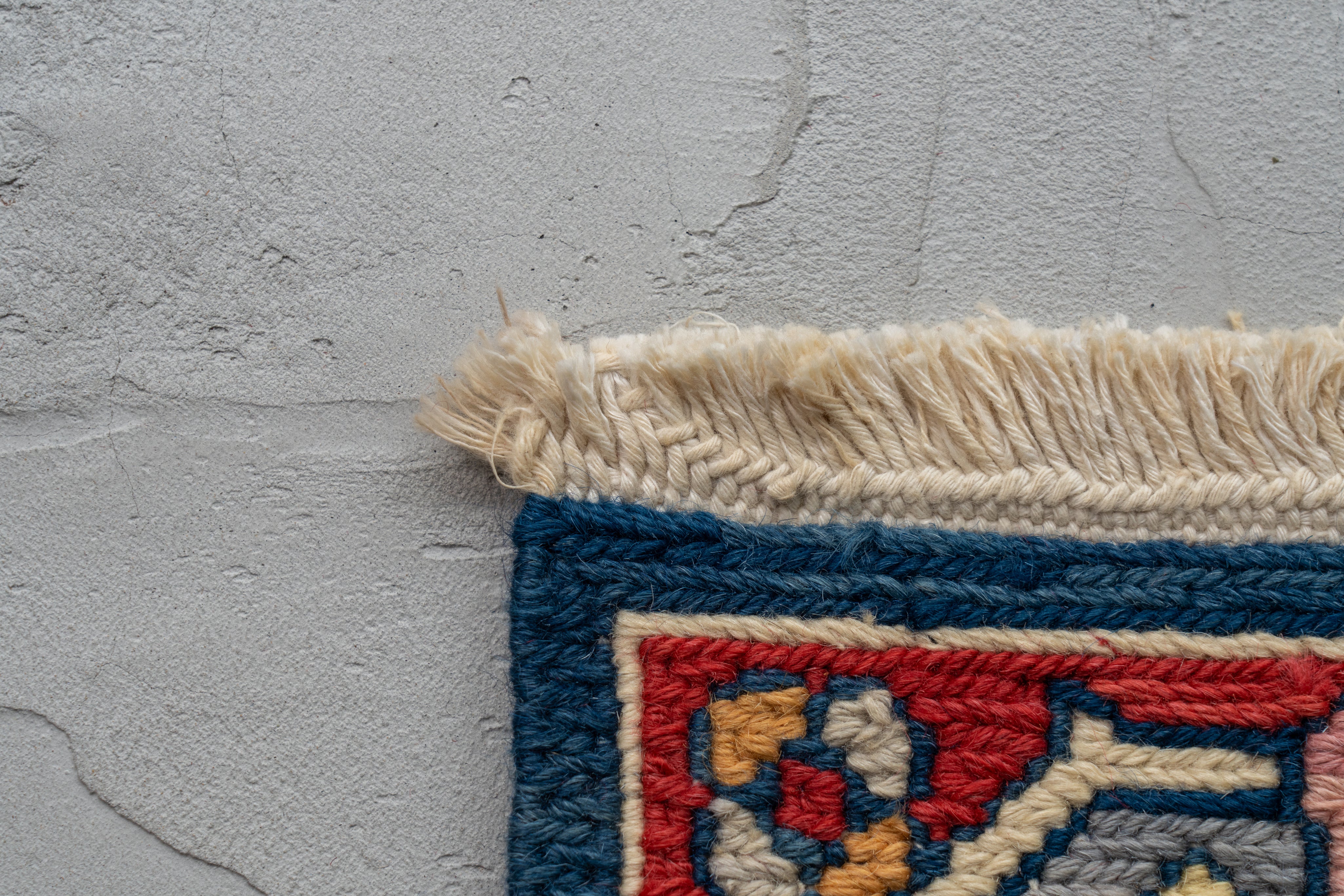 114×70 ブルガリア産 フカフカ ヴィンテージラグ 114×70 ブルガリア産