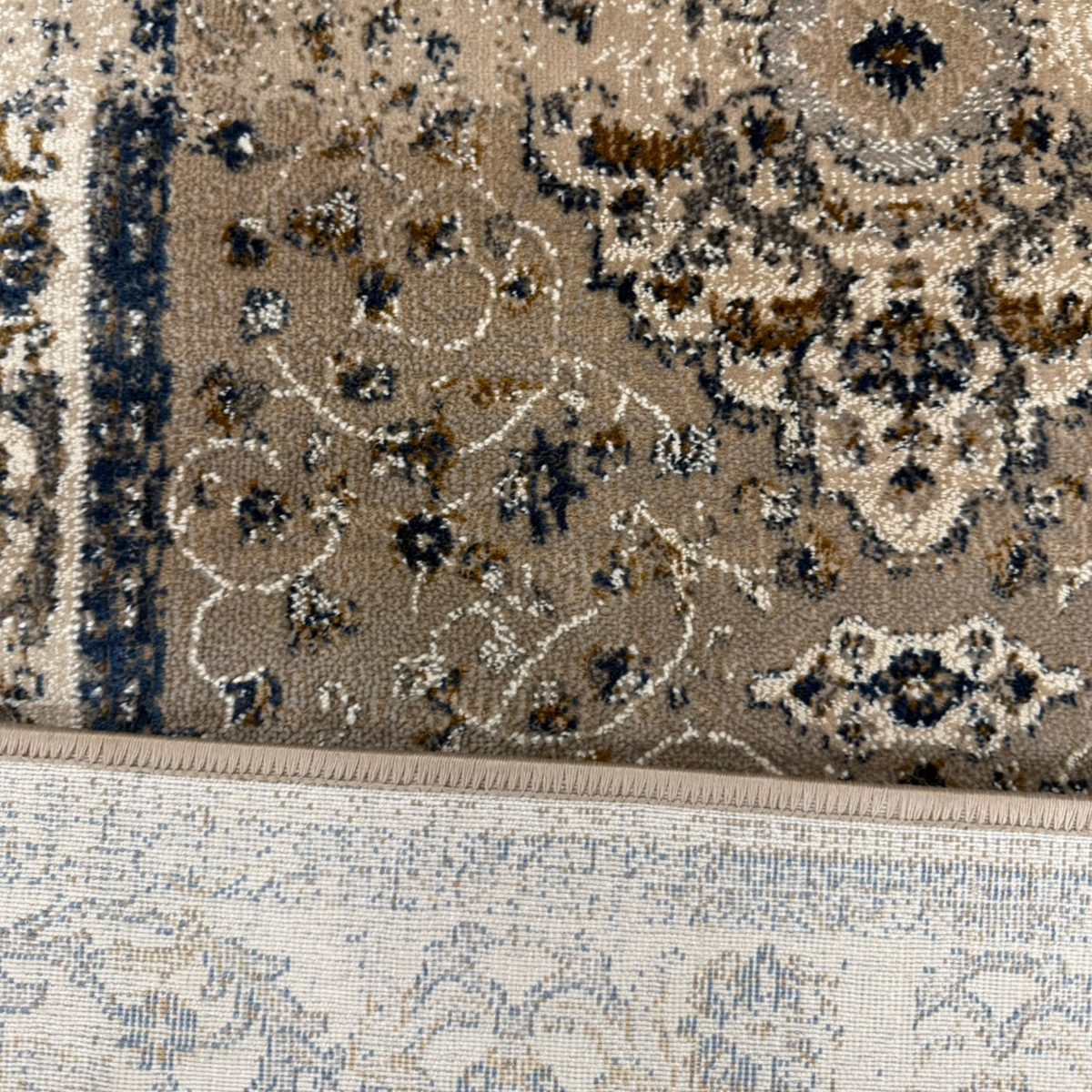 400 x 80cm Turkish Machine Made Vintage Design Runner Rug – Aman