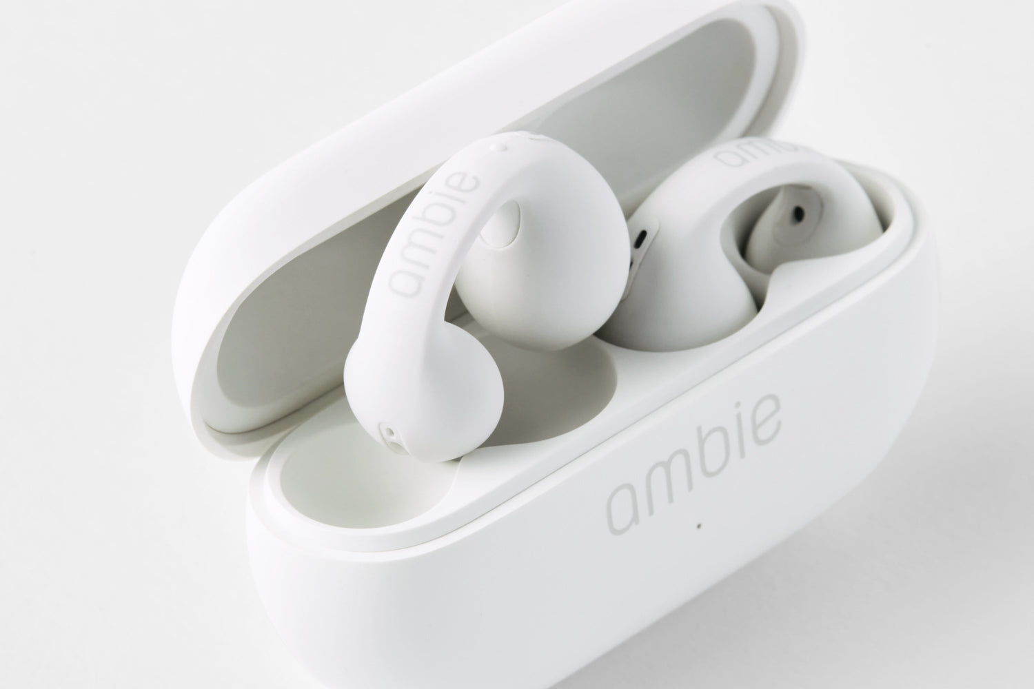 ambie sound earcuffs AM-TW02 White × White – ambie STORE