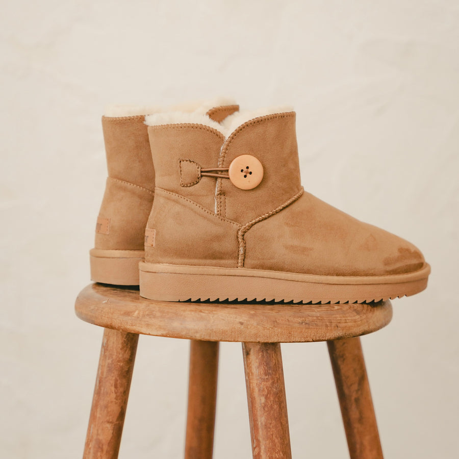 ムートンブーツ – amr.