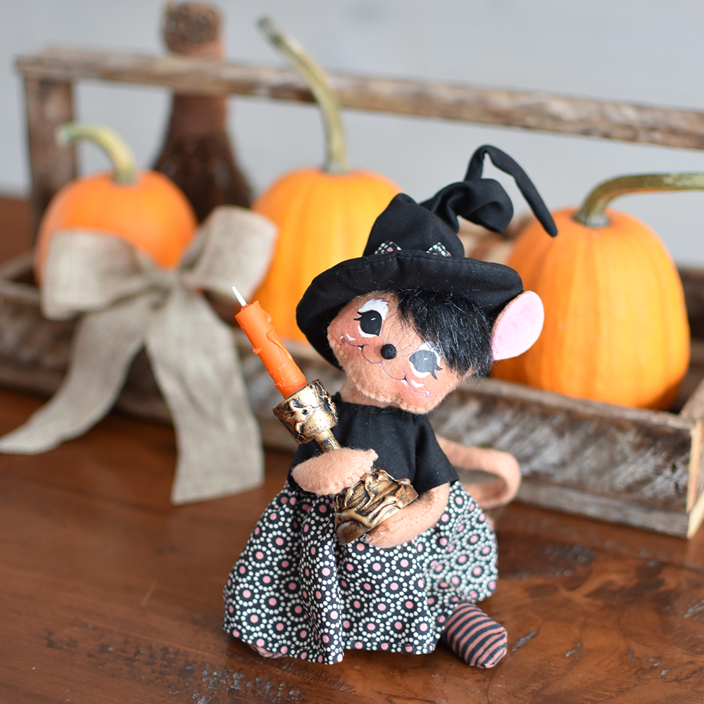 6in Witch Mouse with Candle - Annalee Dolls
