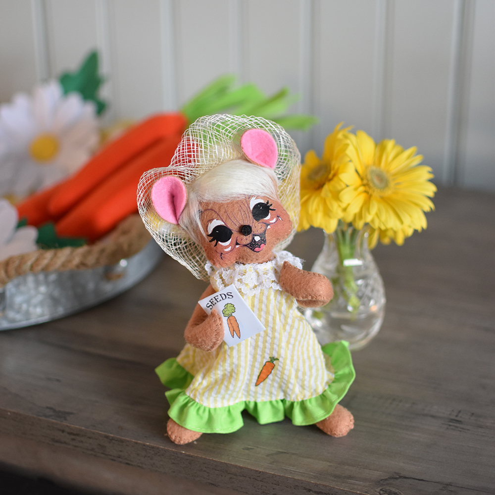 6in Garden Girl Mouse 2024 - Annalee Dolls