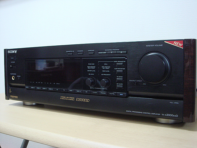 TA-E2000ESD AVコントロールアンプ (Sony) 1992年 | 古いハードに囲ま