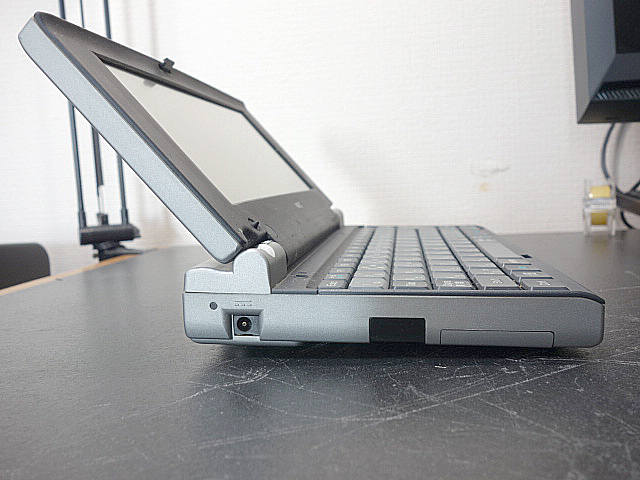 モバイルギア2 (NEC) 1998年 | 古いハードに囲まれて since2011