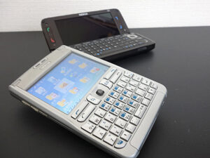 Nokia E61（NOKIA）2006年 | 古いハードに囲まれて since2011