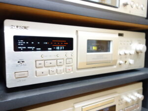 カセットデッキTC-KA3ES（Sony） ゴムベル交換 | 古いハードに囲まれて