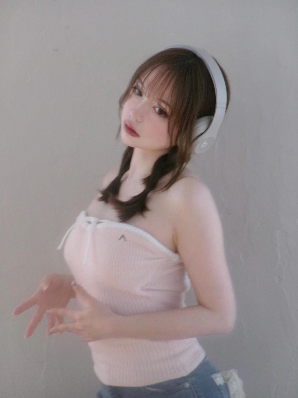 ANDMARY】Tiana knit bare tops