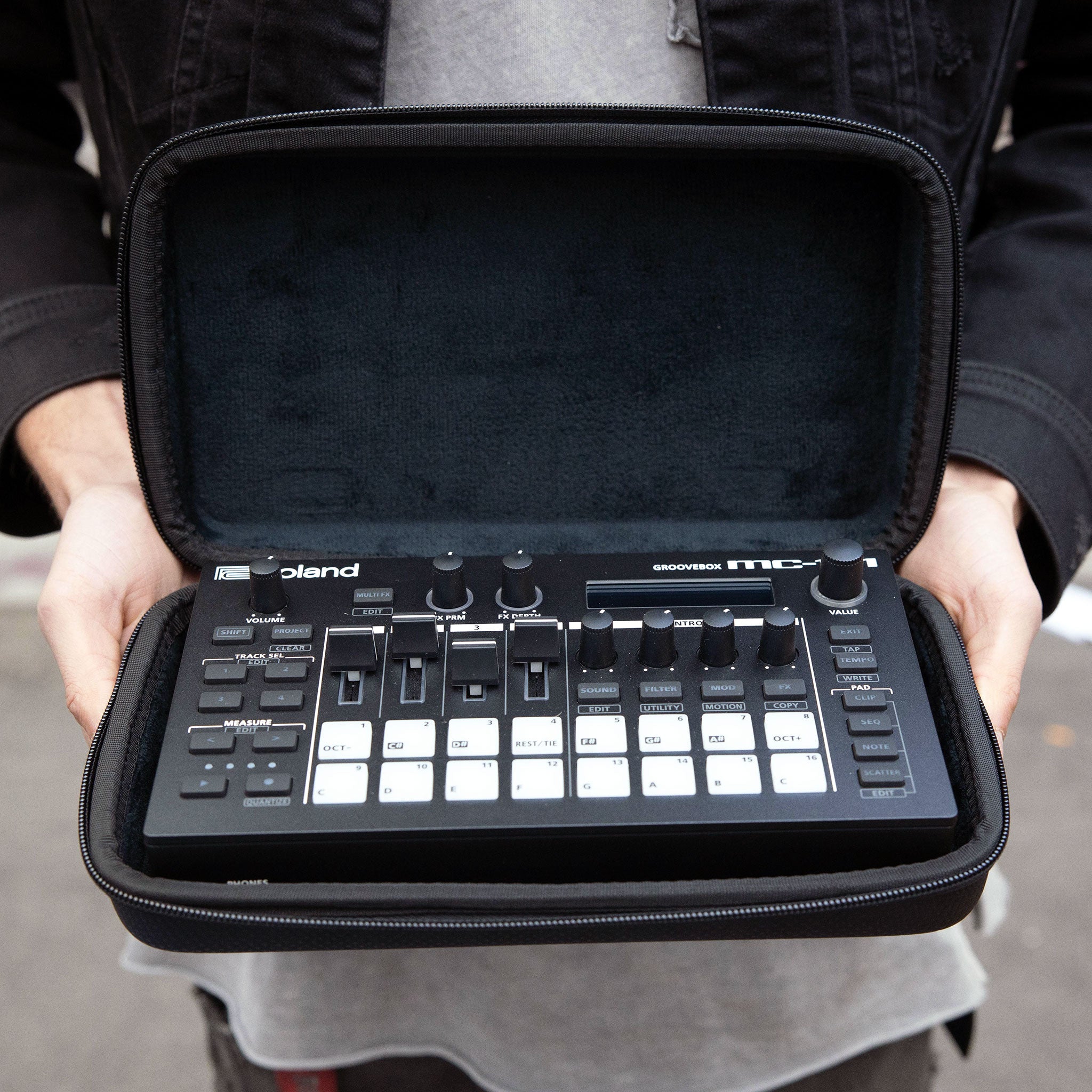 Roland MC-101 or TR6S Travel Case | Analog Cases