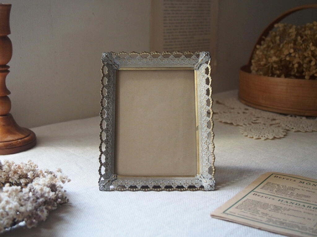 スウェーデン製 真鍮フォトフレーム ドームガラス付き｜北欧