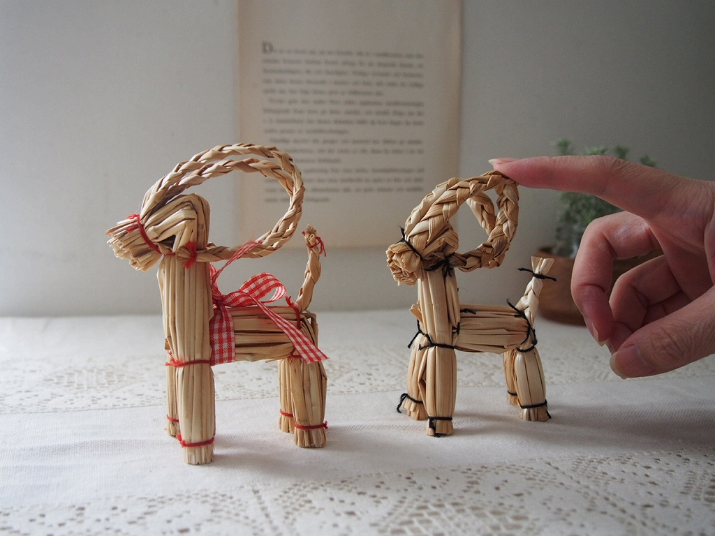 スウェーデン製 ストローのヤギ 2個セット｜Julbock／北欧ヴィンテージ