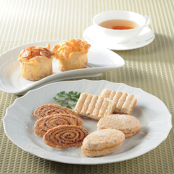 シェ松尾 / ティータイムセット＊を贈るなら、多彩で高品質なantina