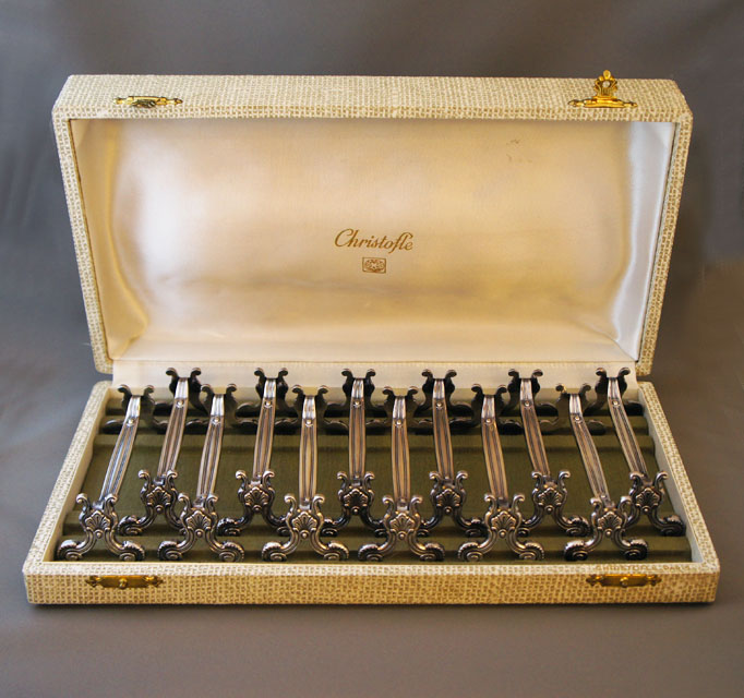 クリストフル「ナイフレスト箱入12本セット」《アンティックかとう》