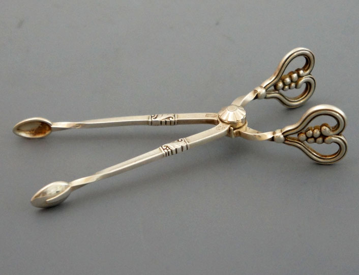 ジョージ・ジェンセン「シュガートング」《アンティックかとう》