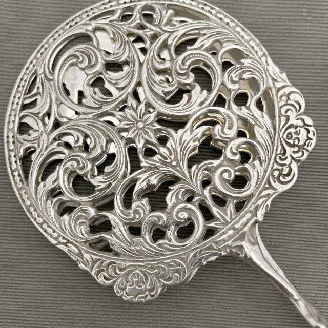 ドイツ「ケーキトング 長さ18cm」《アンティックかとう》