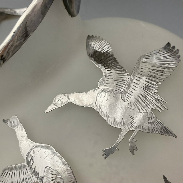 グレーのオーバーダイヴィンテージラグ 縁アリフラワー No.683 グレー