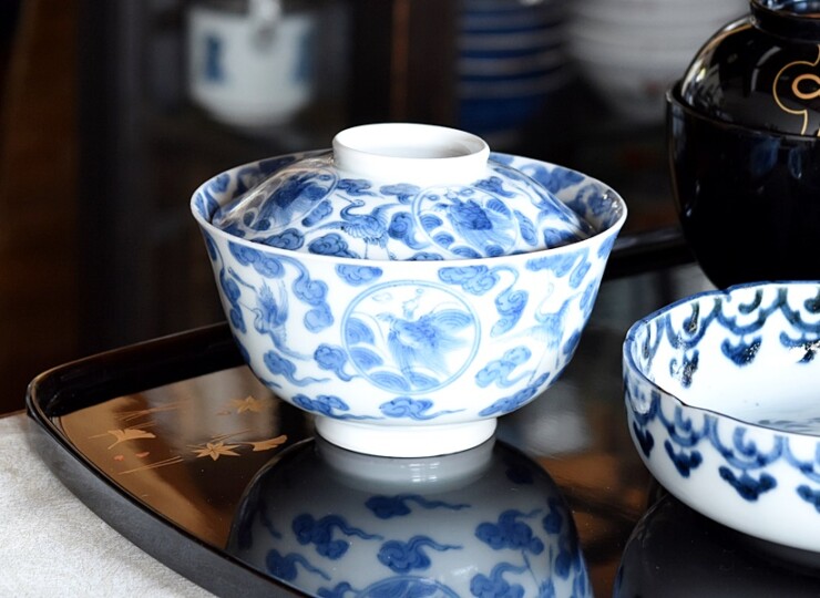 古伊万里 染付 雲に鶴亀 蓋付茶碗 - 生活骨董と古布のアンティーク