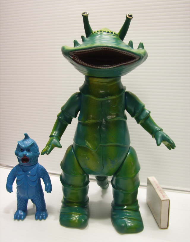 ブルマァク カネゴン ソフビ人形 23．2cm スタンダード 当時物