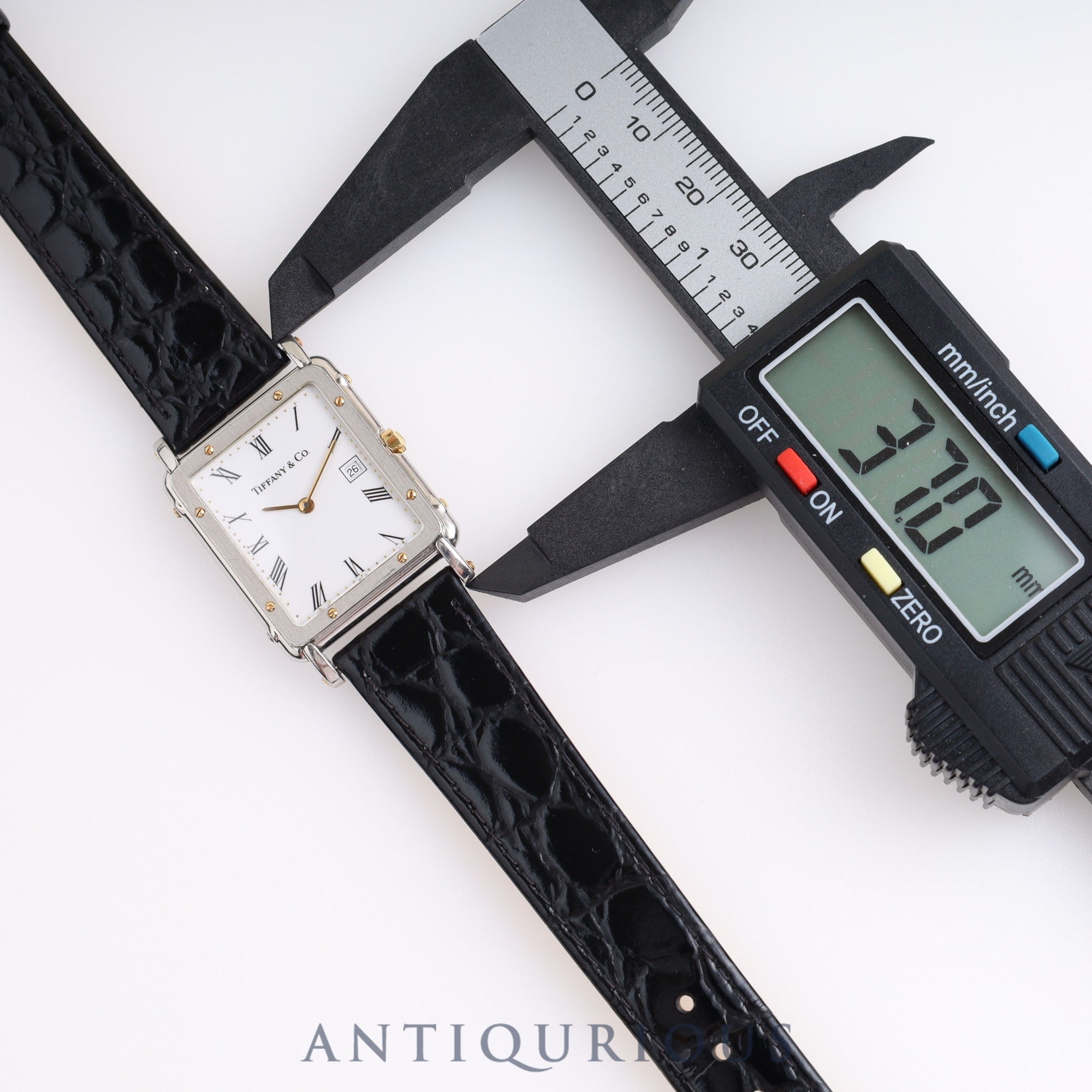 ティファニー レクタンギュラーケース クォーツ SS/YG 革 ホワイト文字