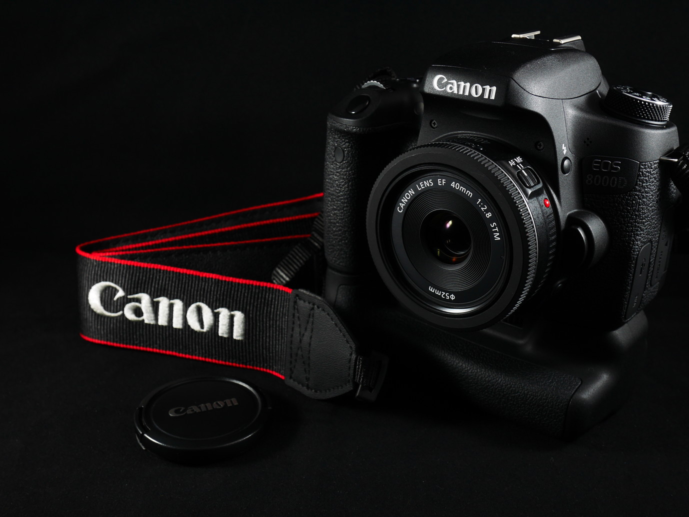 実機レビュー】EOS8000Dの機能性とバッテリーグリップ - とるなら