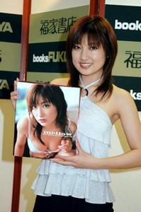 ASCII.jp：【アイドル情報局・ニュース】熊田曜子、お宝写真満載の