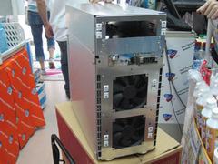 ASCII.jp：星野金属工業の2重構造アルミケース“ALTIUM ALCADIA