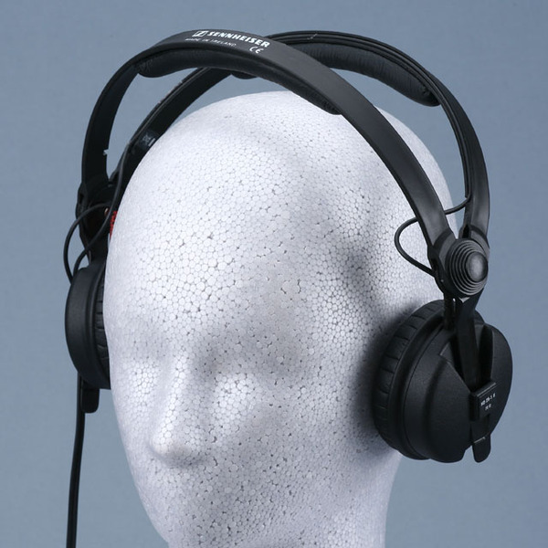 ASCII.jp：【レビュー】Sennheiser『HD 25-1 II』『HD 25-SP II』 (1/2)