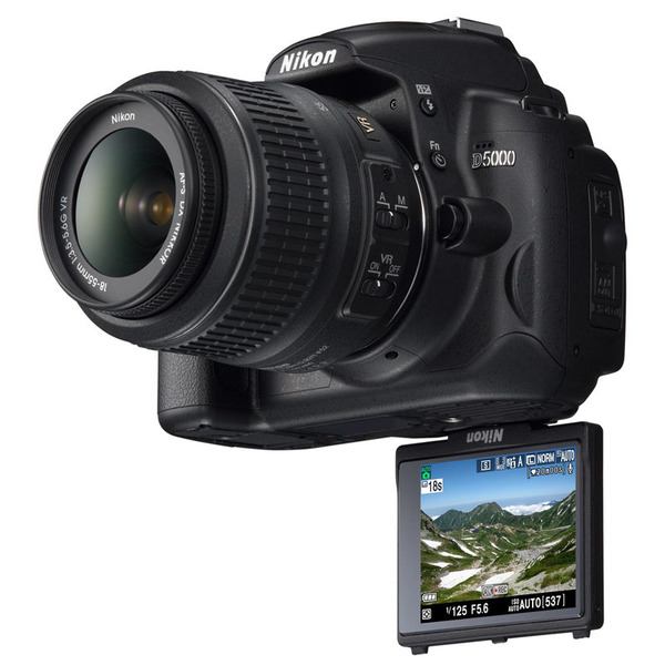 ASCII.jp：バリアングル液晶搭載のニコン「D5000」登場