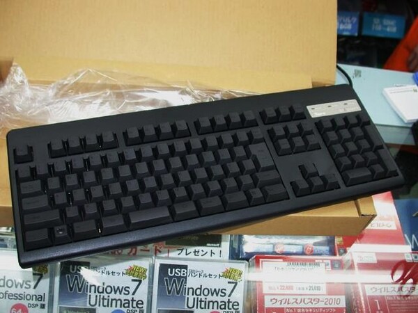 ASCII.jp：オール30g/黒色昇華印刷かななしの「RealForce」が登場