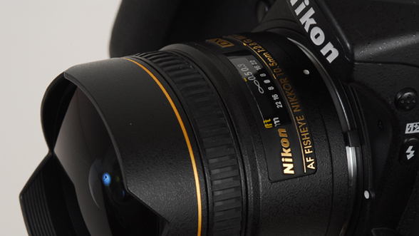 ASCII.jp：風景撮影でより広い絵を撮りたい (1/3)