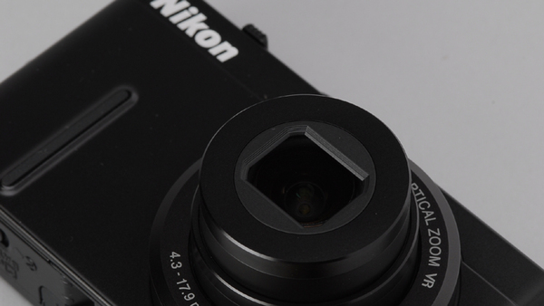 ASCII.jp：マニュアル操作が楽しめるコンデジ「COOLPIX P300」 (1/3)