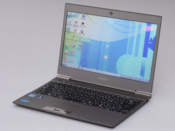 ASCII.jp：国内メーカーUltrabook第1号 dynabook R631の実力は？ (1/3)