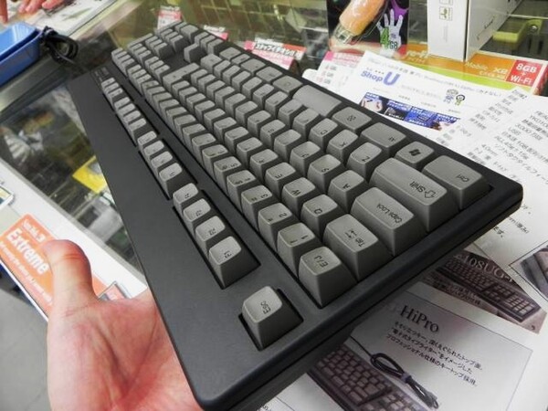 ASCII.jp：超高級の東プレ製キーボード「RealForce」最新作が店頭に