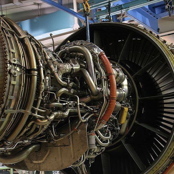 ASCII.jp：JALのジェットエンジン整備はミリ単位の繊細な作業だった