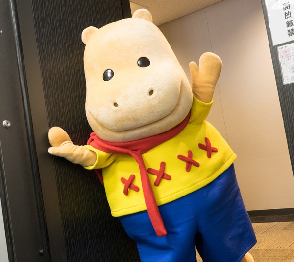 ASCII.jp：カバくん、イソジン離別で「もっとがんばる」 (1/3)