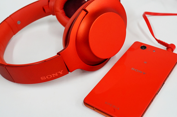 ASCII.jp：鮮烈な色のハイレゾヘッドフォン「h.ear on（MDR-100A