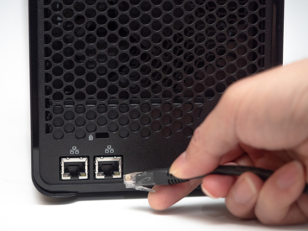 ASCII.jp：高機能ストレージ「Drobo」はトラブル対策も万全！ (4/5)