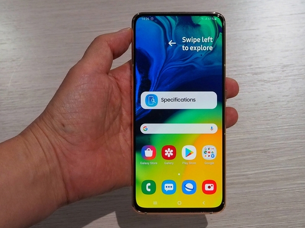 ASCII.jp：Galaxy A80の「飛び出す回転カメラ」を実機レビュー (1/2)