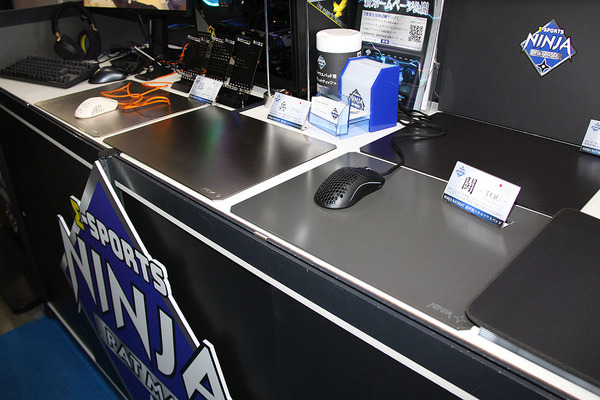 ASCII.jp：価格6万円！ TGSでe-Sports向け鋼鉄製マウスパッドを展示中