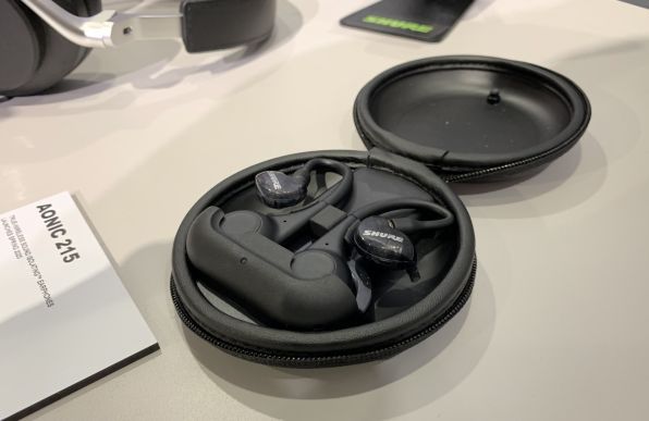 ASCII.jp：CES 2020でSHURE初トゥルーワイヤレス「AONIC 215」を試した